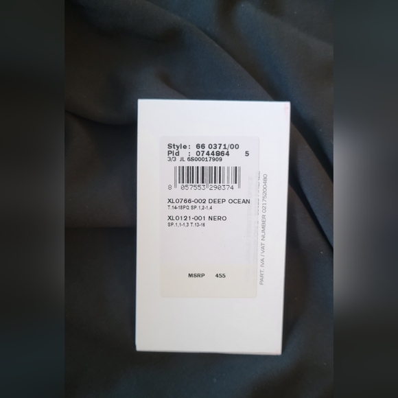 FERRAGAMO-Black Gancini Card Holder - Picture 4 of 9